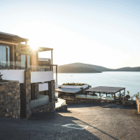 Breaking into the High-End Market: A Step-by-Step Guide to Becoming a Successful Luxury Real Estate Agent